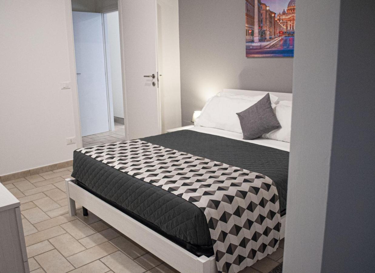 Two-Bedroom House with Two Bathrooms